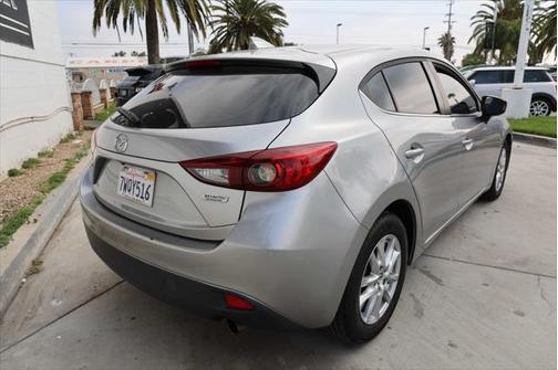2016 Mazda Mazda3 i Touring
