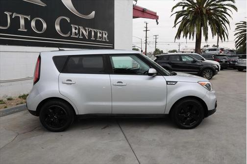 2017 Kia Soul Base