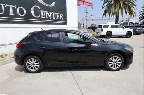2017 Mazda Mazda3 Sport