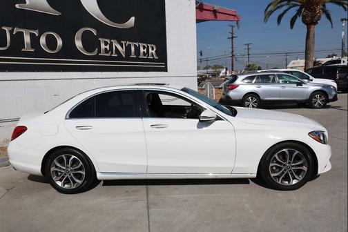 2018 Mercedes-Benz C-Class C 300 SEDAN 4D