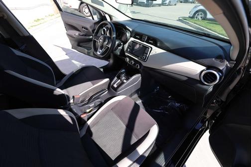 2021 Nissan Versa 1.6 SV