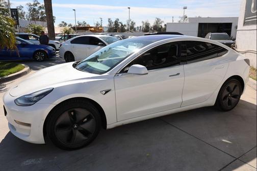 2019 Tesla Model 3 Standard Range Plus