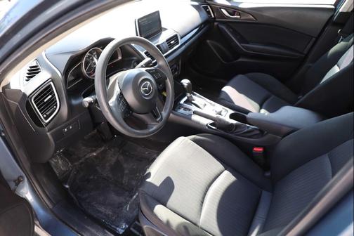 2015 Mazda Mazda3 i Sport