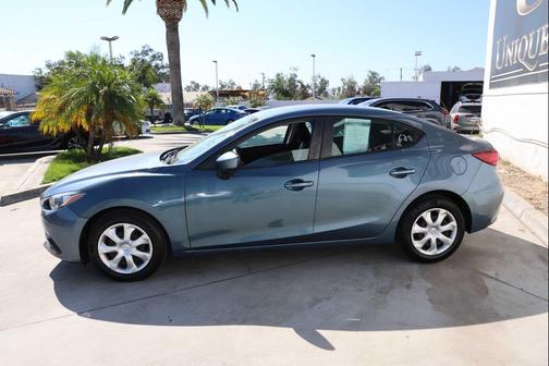2015 Mazda Mazda3 i Sport
