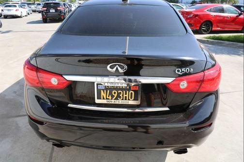 2015 INFINITI Q50 Base