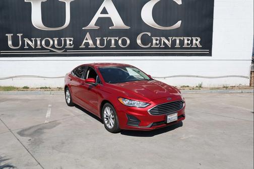 2020 Ford Fusion SE