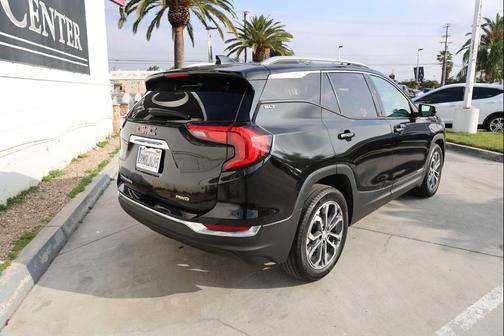 2021 GMC Terrain SLT