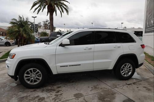 2020 Jeep Grand Cherokee Laredo