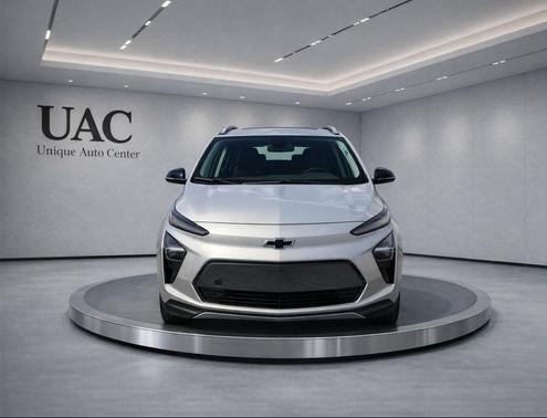 Silver Flare Metallic 2023 Chevrolet Bolt EUV FWD LT
