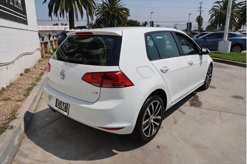 2016 Volkswagen Golf TSI SE 4-Door