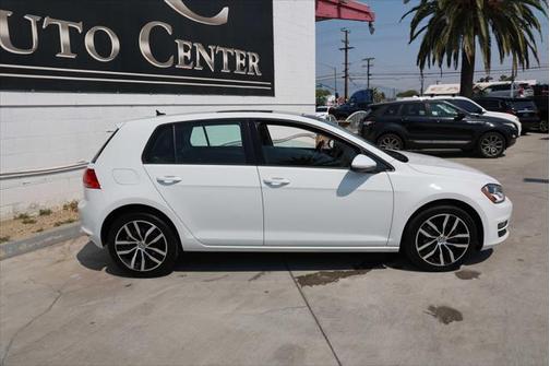 2016 Volkswagen Golf TSI SE 4-Door