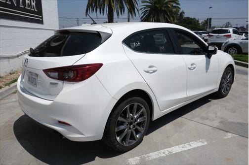 2018 Mazda Mazda3 Touring