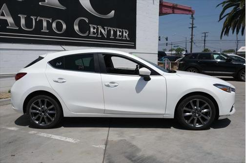 2018 Mazda Mazda3 Touring