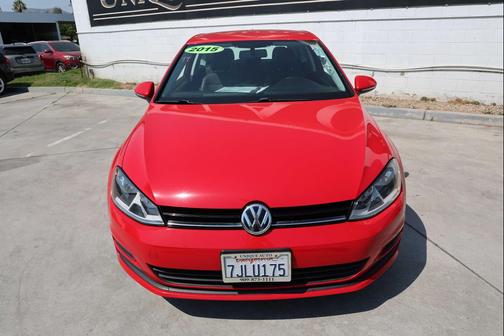 2015 Volkswagen Golf TSI S 2-Door