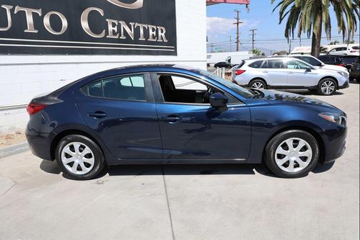 2015 Mazda Mazda3 i Sport
