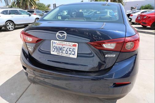 2015 Mazda Mazda3 i Sport