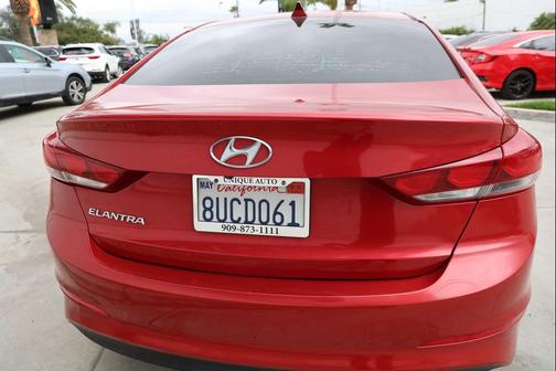 2018 Hyundai ELANTRA SEL