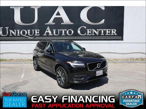 2017 Volvo XC90 T6 Momentum