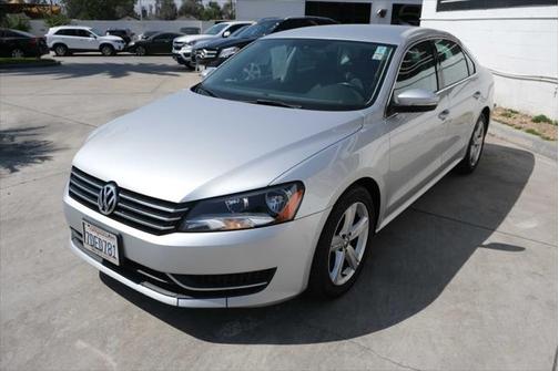 2014 Volkswagen Passat 2.5L SE
