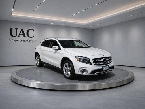 WHITE 2018 Mercedes-Benz GLA 250 Base
