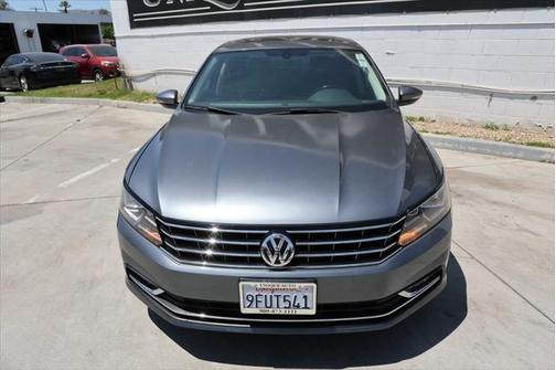 2016 Volkswagen Passat 1.8T SE w/Technology