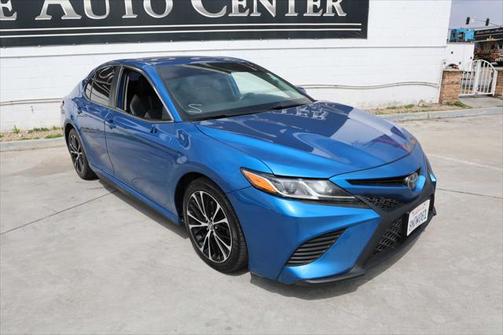 2019 Toyota Camry SE