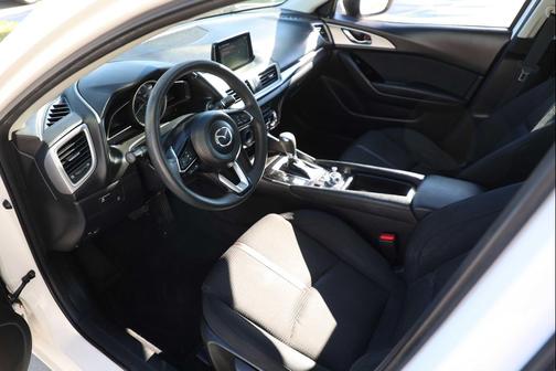 2018 Mazda Mazda3 Sport