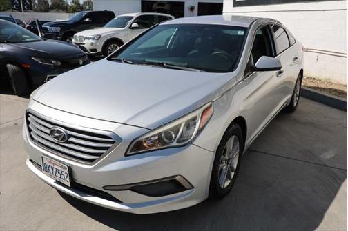 2016 Hyundai SONATA SE