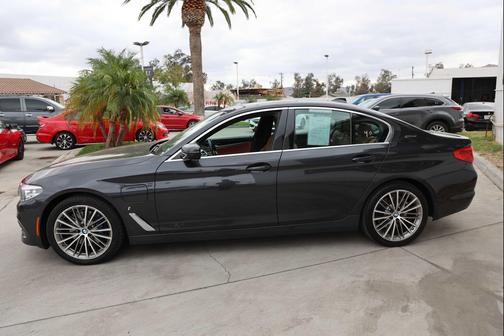 2019 BMW 530e xDrive iPerformance