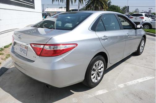 2017 Toyota Camry LE