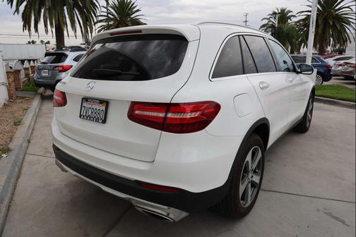 2017 Mercedes-Benz GLC 300 Base