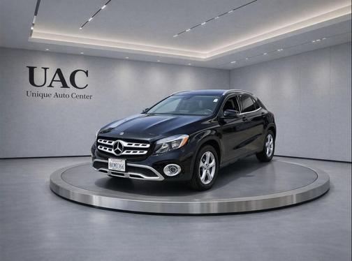 BLACK 2018 Mercedes-Benz GLA 250 Base