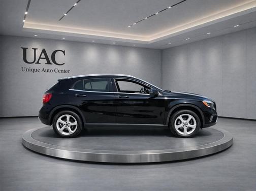 BLACK 2018 Mercedes-Benz GLA 250 Base