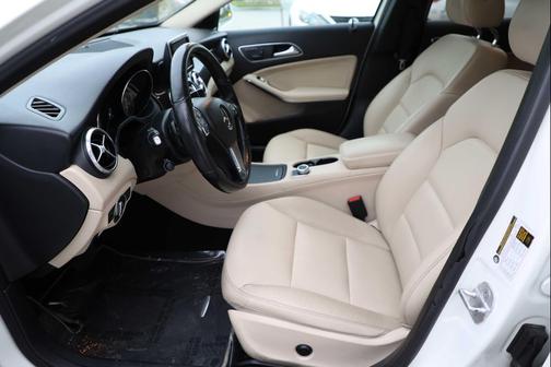 2015 Mercedes-Benz GLA-Class 4MATIC