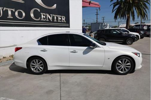 2015 INFINITI Q50 Premium