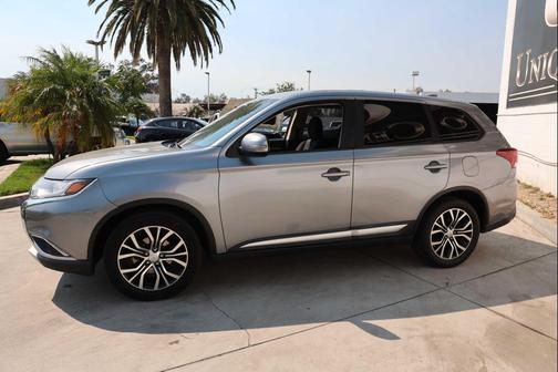 2017 Mitsubishi Outlander SE