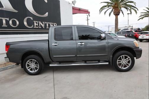 2011 Nissan Titan SL