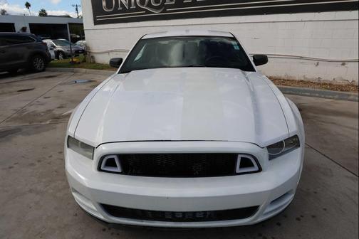 2014 Ford Mustang V6