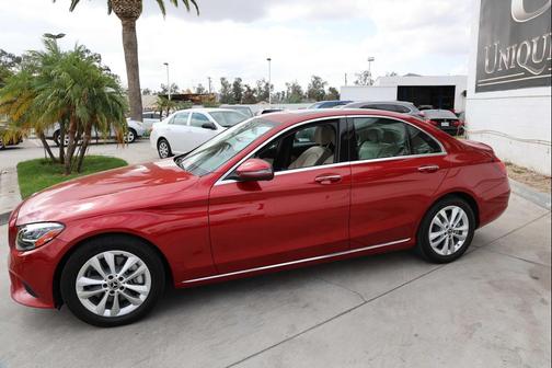 2019 Mercedes-Benz C-Class C 300 SEDAN 4D