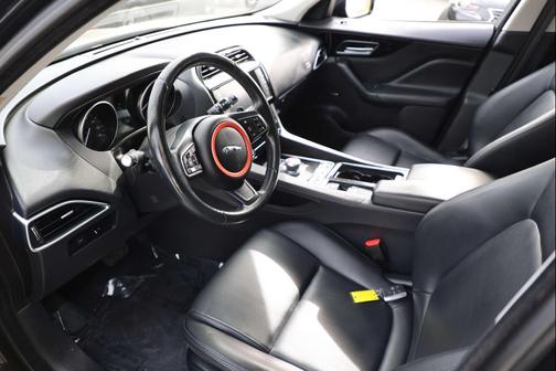 2018 Jaguar F-PACE 30t Premium