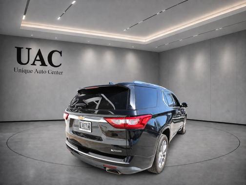 Mosaic Black Metallic 2018 Chevrolet Traverse Premier