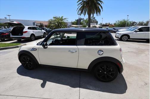 2017 MINI Hardtop Cooper