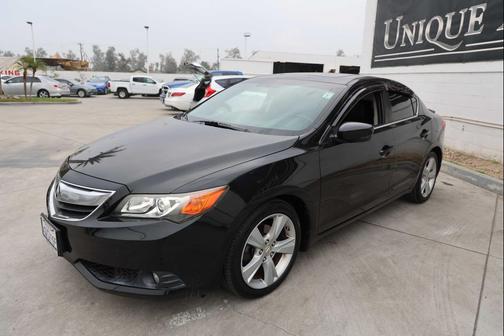 2013 Acura ILX 2.0L w/Premium Package