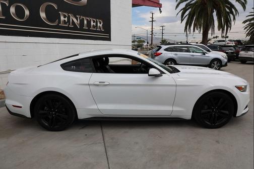 2017 Ford Mustang EcoBoost Premium