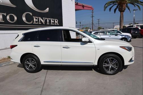 2017 INFINITI QX60 Base