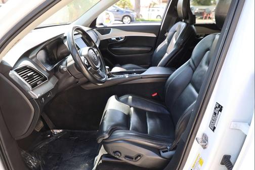 2018 Volvo XC90 T6 Inscription