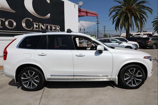 2018 Volvo XC90 T6 Inscription