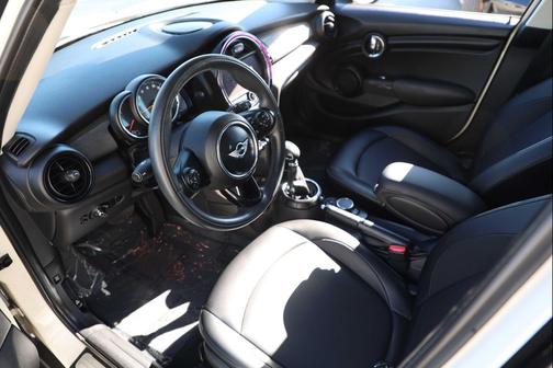 2016 MINI Hardtop Cooper