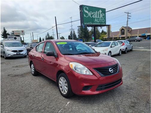 2013 Nissan Versa 1.6 S+