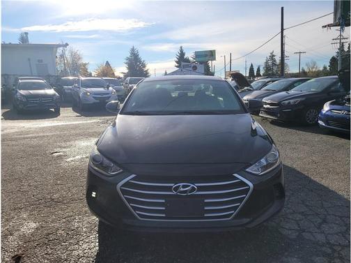 2018 Hyundai ELANTRA SE